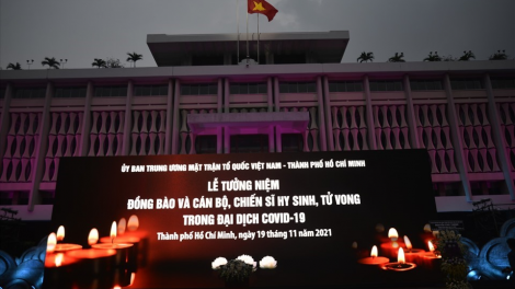 THỜI SỰ 21H30 ĐÊM 19/11/2021:
 Lễ tưởng niệm đồng bào tử vong và cán bộ, chiến sĩ hy sinh trong đại dịch Covid-19 diễn ra trong không khí thiêng liêng, xúc động.