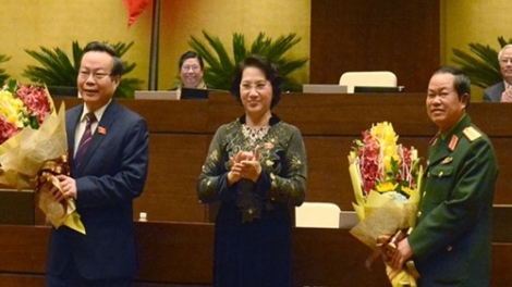 Sáng nay Quốc hội đã bầu ông Đỗ Bá Tỵ và ông Phùng Quốc Hiển làm Phó Chủ tịch Quốc hội. (Thời sự chiều 05/4/2016)