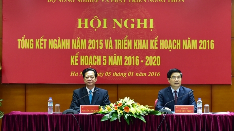 Thủ tướng Nguyễn Tấn Dũng dự Hội nghị tổng kết năm 2015 và triển khai kế hoạch năm 2016, kế hoạch 5 năm 2016-2020 của ngành Nông nghiệp và Phát triển nông thôn. (05/01/2016)