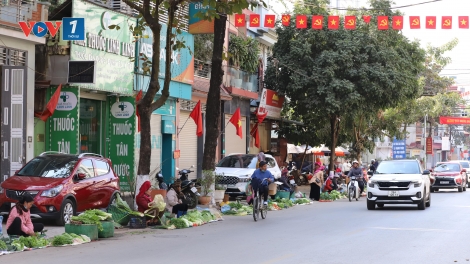 Tiểu thương Sơn La mở hàng đầu xuân