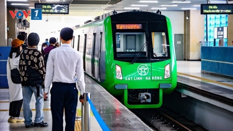 Hai tuyến đường sắt đô thị Hà Nội sẽ chạy xuyên giao thừa