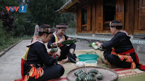 Nét đẹp văn hóa trong phong tục đón Tết của người Dao đỏ ở Yên Bái