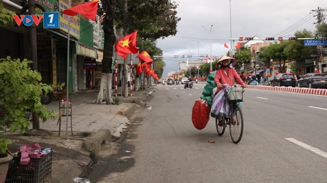 Tất bật mưu sinh dịp Tết