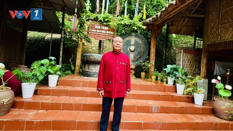Nghệ nhân ưu tú Bùi Thanh Bình, người xây dựng bảo tàng Di sản văn hóa Mường