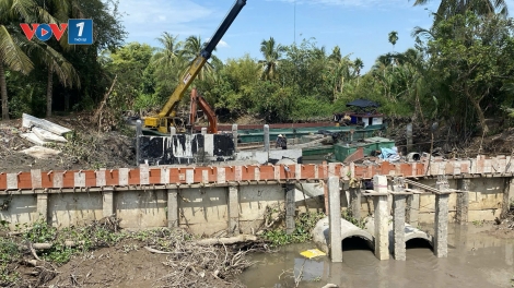 Bến Tre: Gió chướng thổi mạnh, chủ động ứng phó nước mặn đang tăng