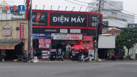 Công an TPHCM đang truy bắt nghi phạm cướp tài sản cửa hàng FPT