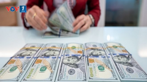 Giá bán USD tại các ngân hàng đều vượt mốc 25.750 đồng
