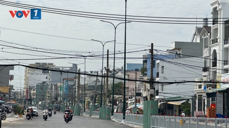 Cuối tháng 3/2025 hoàn thành việc di dời hàng trụ điện nằm giữa đường tại TP Hồ Chí Minh
