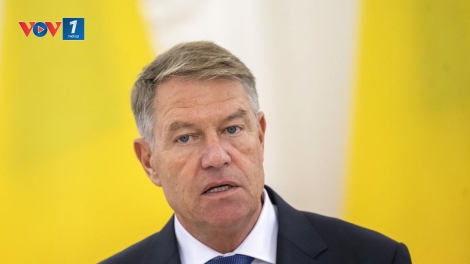 Tổng thống Romania tuyên bố từ chức