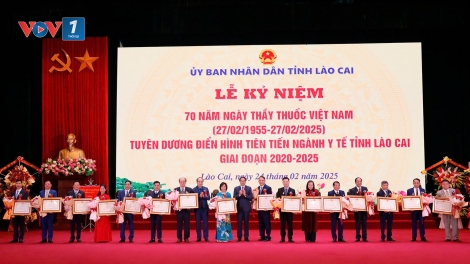 Lào Cai có thêm 16 Thầy thuốc ưu tú