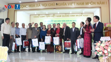 Xúc động cuộc gặp gỡ các giáo viên đi B tại Đắk Lắk sau 50 năm giải phóng