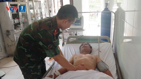 Bệnh xá đảo Trường Sa cấp cứu kịp thời ngư dân Quảng Ngãi