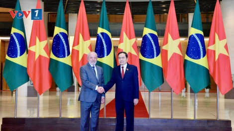 Chủ tịch Quốc hội Trần Thanh Mẫn hội kiến Tổng thống Brazil
