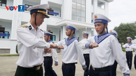 Một ngày của chiến sĩ mới Hải quân