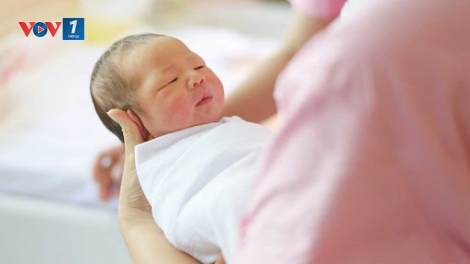 Không xử lý đảng viên sinh con thứ 3 và những tác động với chính sách dân số