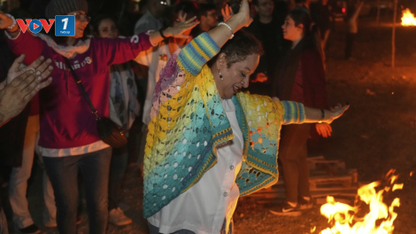 Độc đáo “Chaharshanbe Suri” – “Lễ hội lửa” của Iran