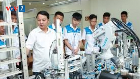 Phát triển nguồn nhân lực đê thực hiện hiệu quả Nghị quyết 57