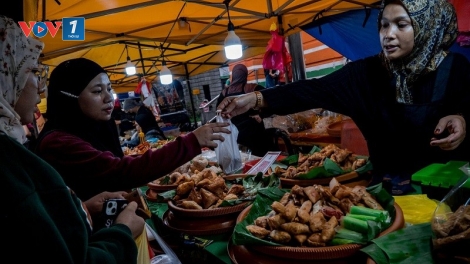 Khám phá chợ đêm Ramadan ở Malaysia