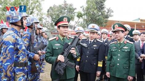 Quân chủng Hải quân gắn huấn luyện với thực hiện nhiệm vụ quản lý, bảo vệ chủ quyền biển, đảo