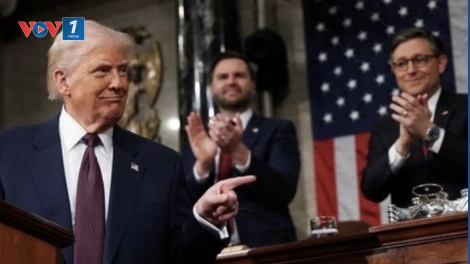 Tổng thống Donald Trump: Chính sách thuế sẽ gây “rối loạn” nhưng sẽ giúp nước Mỹ giàu có trở lại