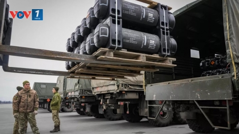 Mỹ ngừng viện trợ quân sự cho Ukraine- bước ngoặc mới và những tác động đến các bên
