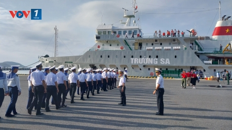 Những chuyến tàu nghĩa tình đến với Trường Sa