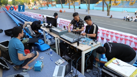 VOV truyền tải trực tiếp khí thế hào hùng Lễ Kỷ niệm 50 năm thống nhất đất nước