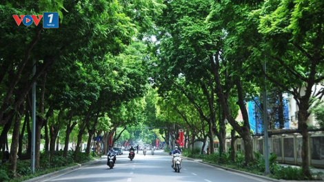 Thời tiết ngày 5/4: Bắc Bộ mưa rào, Nam Bộ nắng nóng