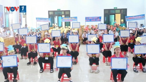 Bồi đắp tình yêu biển đảo cho thế hệ trẻ tại huyện ven biển Quảng Bình
