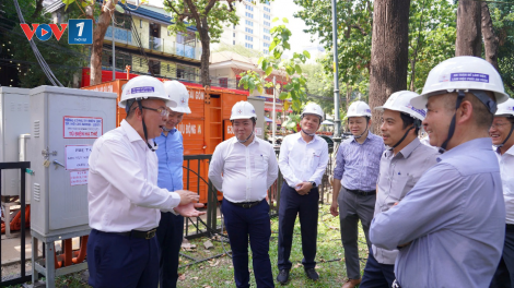 Tập đoàn Điện lực Việt Nam kiểm tra công tác cấp điện dịp lễ 30-4 tại TP.Hồ Chí Minh
