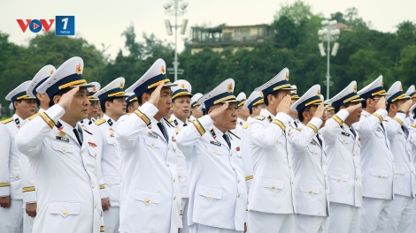 Quân chủng Hải quân báo công dâng Bác