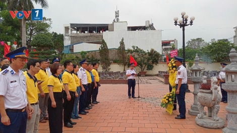 Hải đoàn 11 dâng hương tri ân các anh hùng liệt sĩ, người có công
