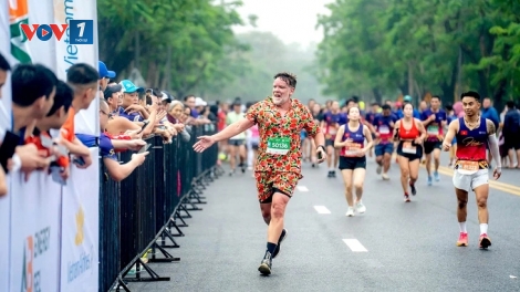 Từ vụ tử vong khi chạy marathon, làm gì để thể dục an toàn?