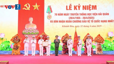 Học viện Hải quân đón nhận Huân chương Bảo vệ Tổ quốc hạng Nhất