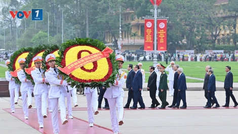 Lãnh đạo Đảng, Nhà nước vào Lăng viếng Chủ tịch Hồ Chí Minh
