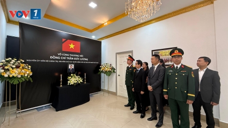 ĐSQ Việt Nam tại Brunei mở sổ tang nguyên CTN Trần Đức Lương