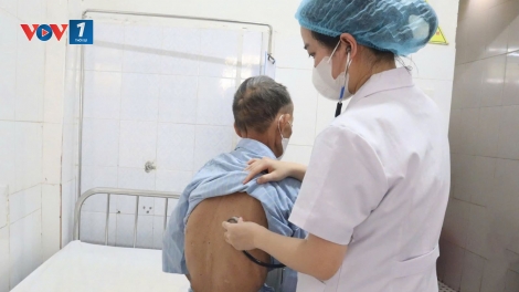 Cứu sống cụ ông tràn dịch màng ngoài tim do lao biến chứng (13/05/2025)