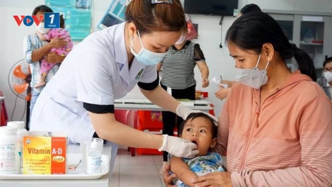 Bộ Y tế hướng dẫn tổ chức chiến dịch bổ sung vitamin A kết hợp tẩy giun cho trẻ (19/05/2025)