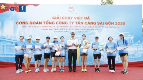 Giải chạy việt dã Công đoàn Tân cảng Sài Gòn thu hút gần 500 cán bộ, đoàn viên tham gia