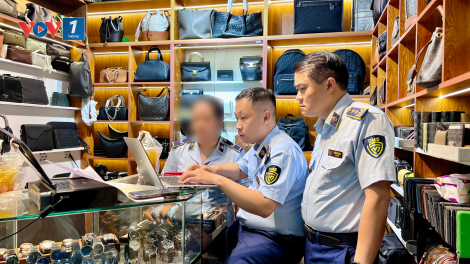 Thời sự 6h 30/5/2025: Thu giữ số lượng lớn hàng giả tại Saigon Squarez