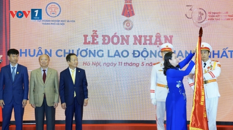Hiệp hội DNNVV Hà Nội đón nhận Huân chương Lao động hạng Nhất