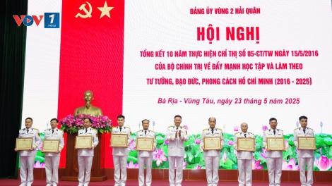 Đảng ủy Vùng 2 Hải quân tổng kết 10 năm thực hiện Chỉ thị 05 của Bộ Chính trị
