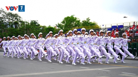Gần 200 cán bộ, chiến sĩ Hải quân tham gia diễu binh, diễu hành kỷ niệm 70 năm giải phóng Hải Phòng