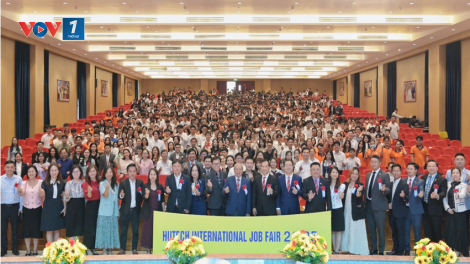 HUTECH International Job Fair 2025 đem đến hơn 1800 vị trí việc làm cho sinh viên