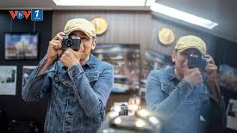 Máy ảnh chụp phim trở lại thịnh hành trong giới trẻ Nhật Bản