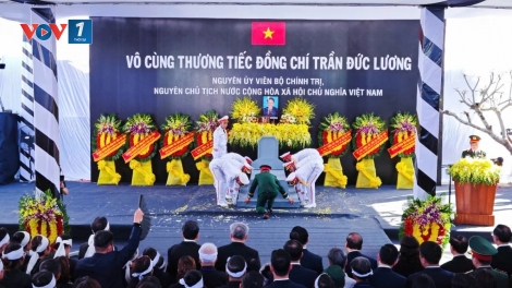 Thời sự 18h 25/5/2025:Cử hành trọng thể Lễ truy điệu, Lễ an táng nguyên Chủ tịch nước Trần Đức Lương