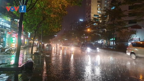 Thời tiết ngày 10/5: Hà Nội có mưa rào và dông rải rác, cục bộ có mưa to