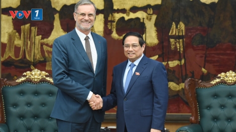 Thủ tướng Phạm Minh Chính tiếp Đại sứ cộng hòa Pháp Olivier Brochet.