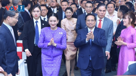 Thủ tướng Việt Nam và Thủ tướng Thái Lan dự Diễn đàn "Một cộng một trên ba kết nối"