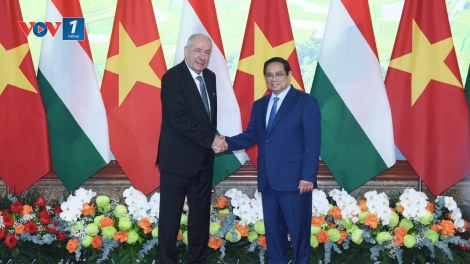 Thủ tướng Phạm Minh Chính hội kiến Tổng thống Hungary